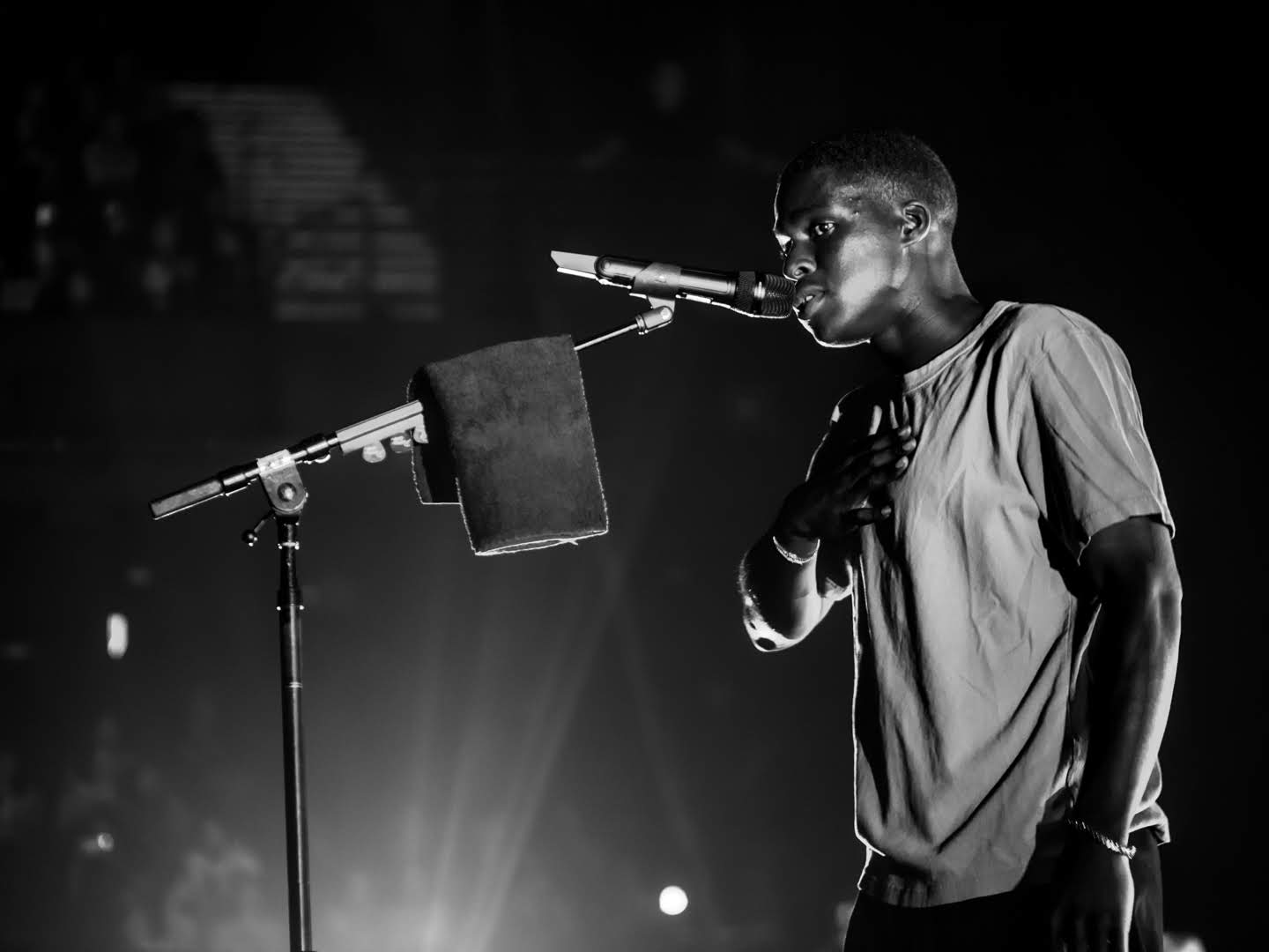 Daniel Caesar performing at Moody Theater